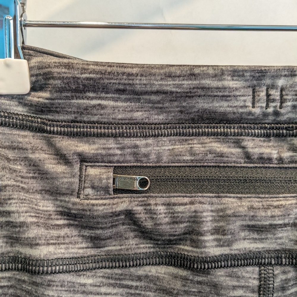 Lululemon Surge tights size M XL in EUC - Picture 12 of 14